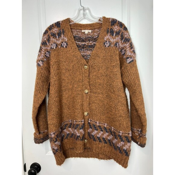 Cozy Brown Knit Sweater - Picture 5 of 8